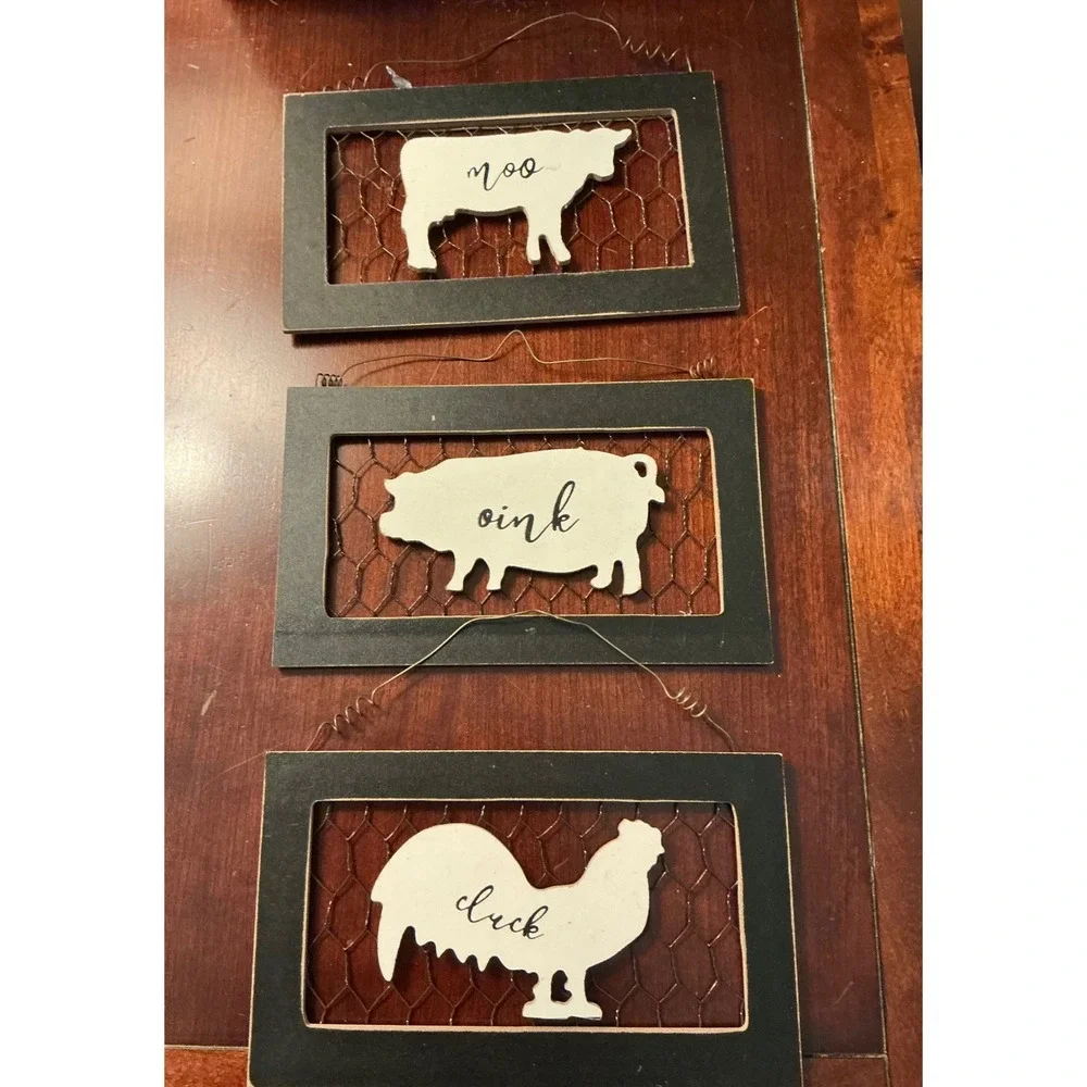 Rustic Farmhouse Wood Chicken Wire Wall Decor Set Cow Pig Rooster 3 Piece Black